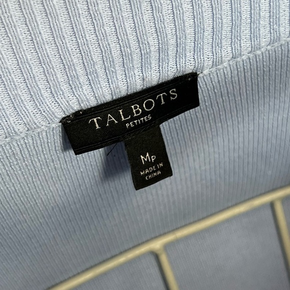 TALBOTS 3/4 Sleeve Top - Light/Baby Blue - Size Medium Petit - Great Condition! - Picture 5 of 7